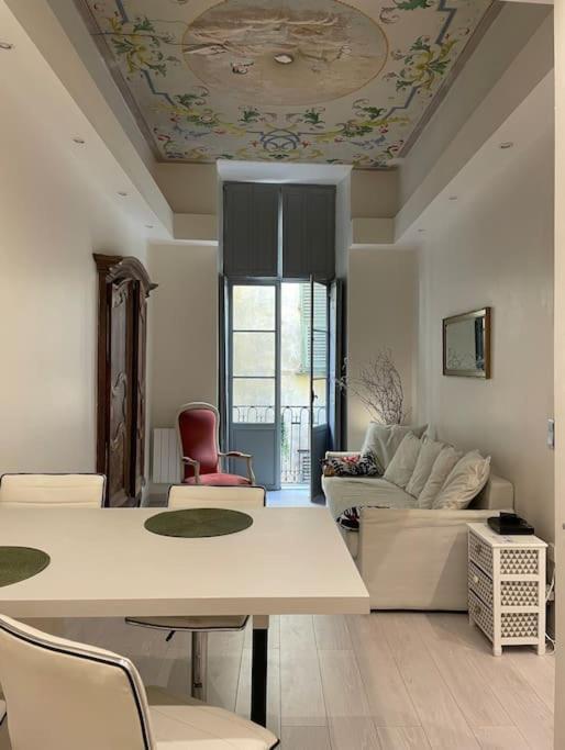 Luxury Apartment In The Heart Of Old Town Nice. 外观 照片