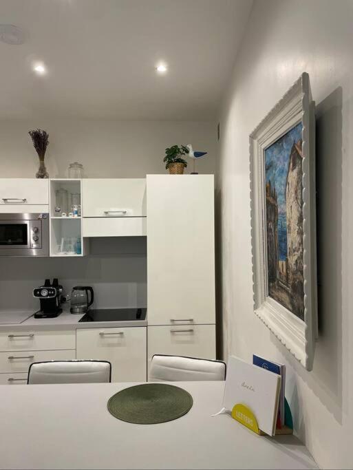 Luxury Apartment In The Heart Of Old Town Nice. 外观 照片